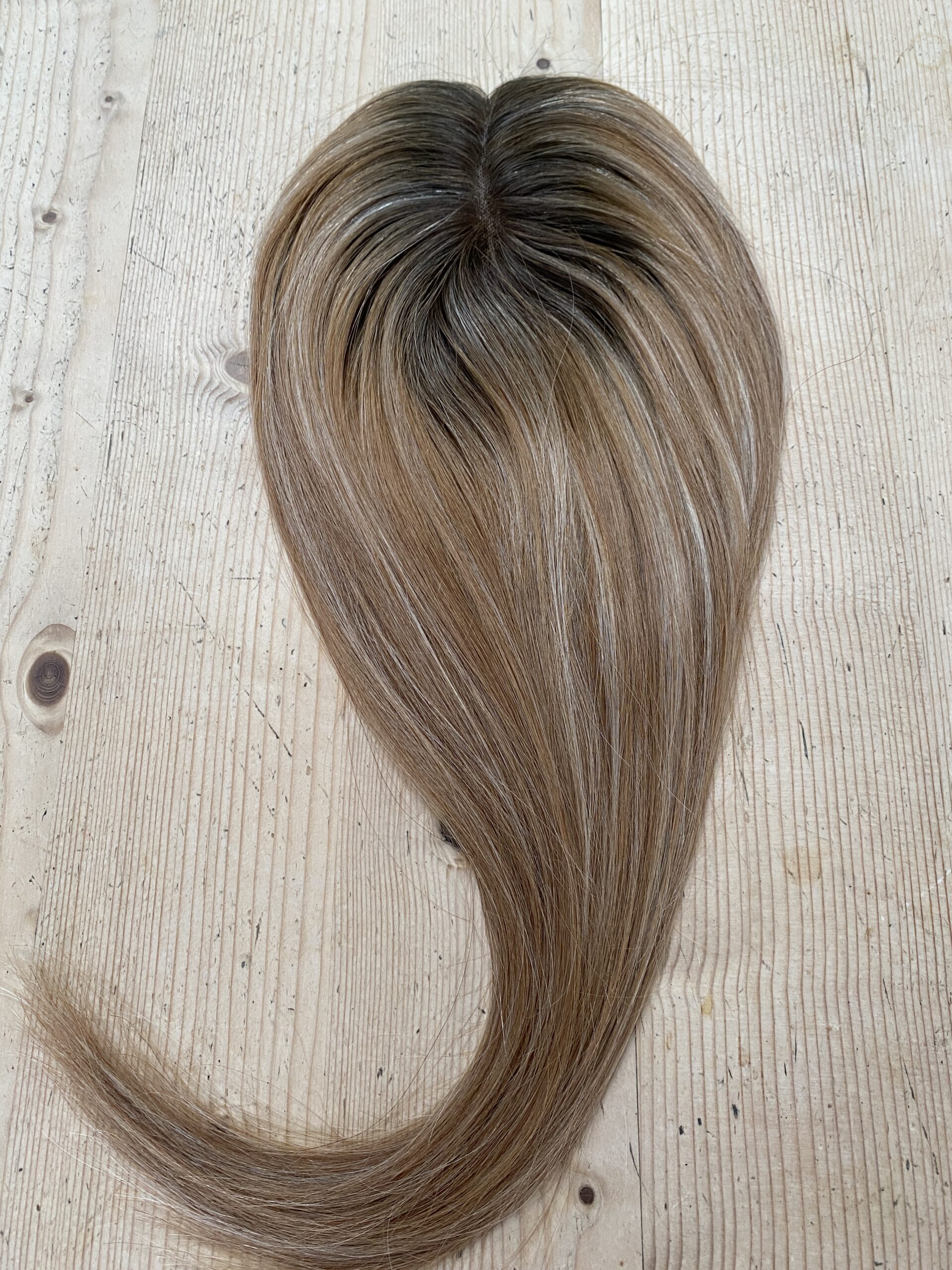 Stevie - hand tied mono topper