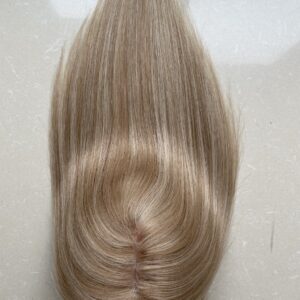 Sadie – hand tied mono topper