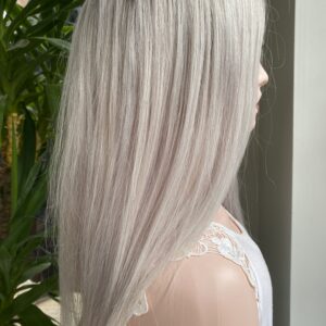 Vanessa – glueless wig, 16″ length