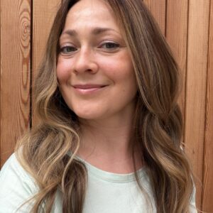 Chloe – glueless wig